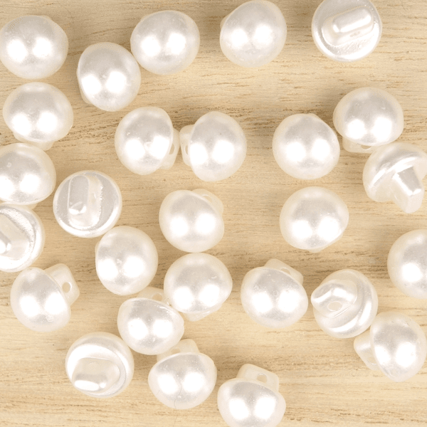 Pearly White - 10 mm Resin Knapp