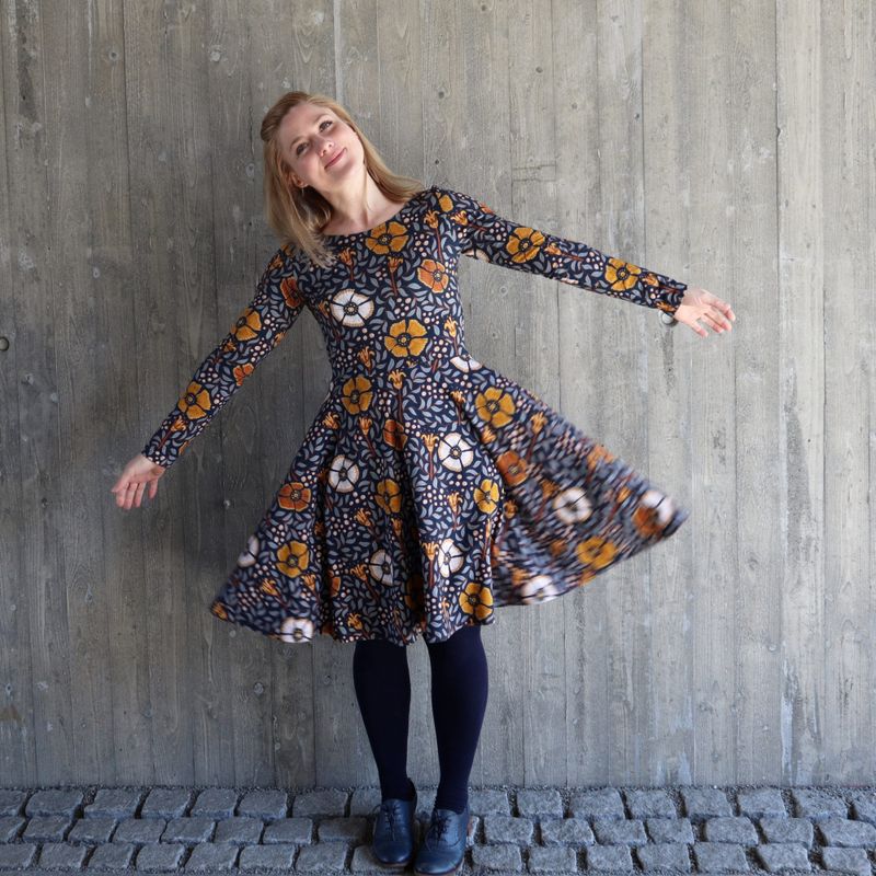 Jerseykjole med sving - Ida Victoria