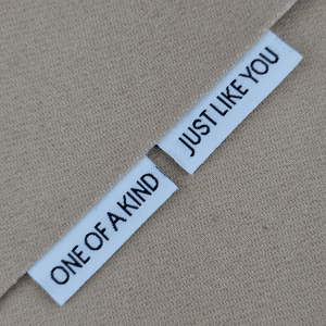 Hovedbilde ONE OF A KIND, JUST LIKE YOU - Hvit merkelapp 5 stk